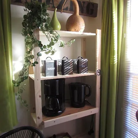 ゲストハウス La Joliette